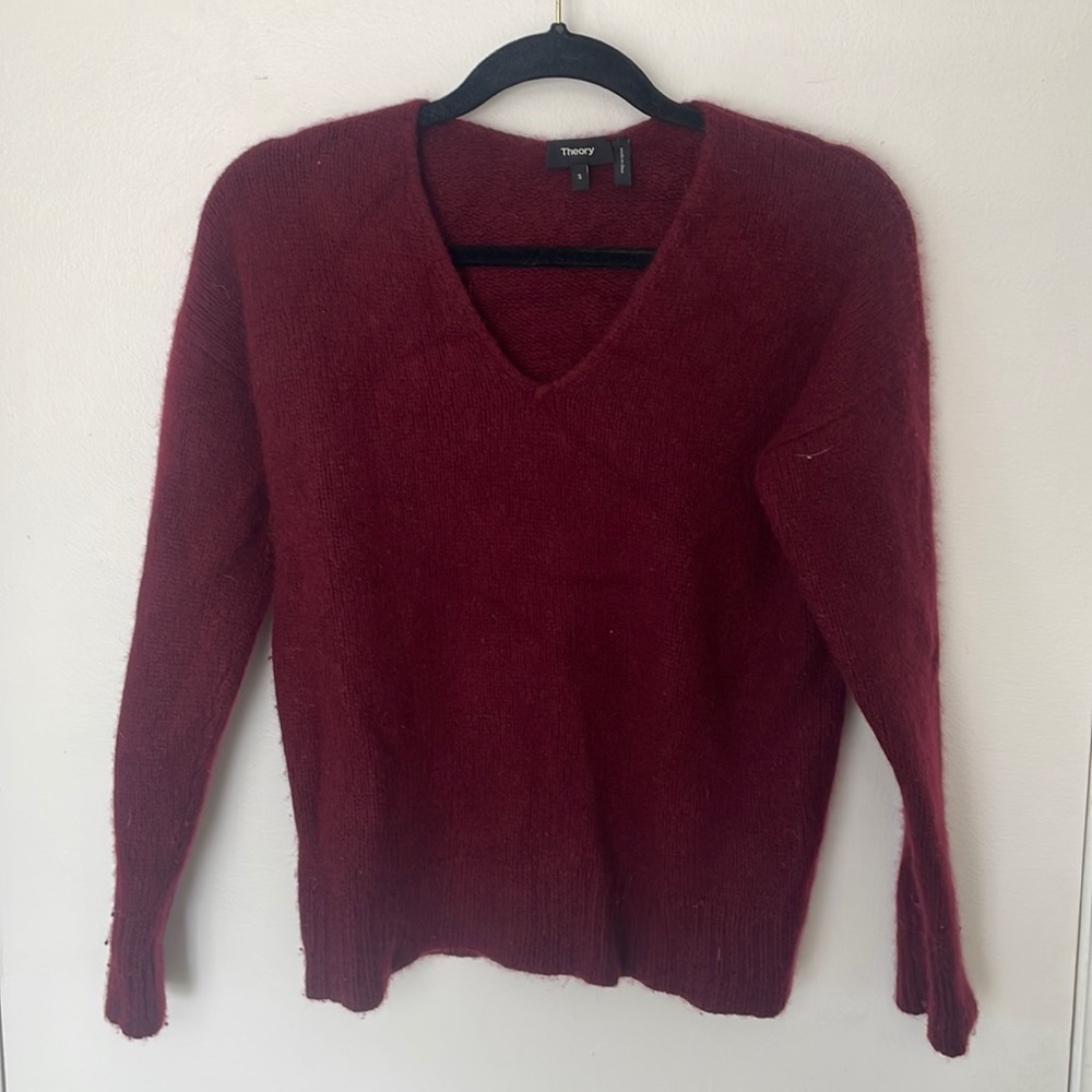 %100 cashmere maroon sweater top.